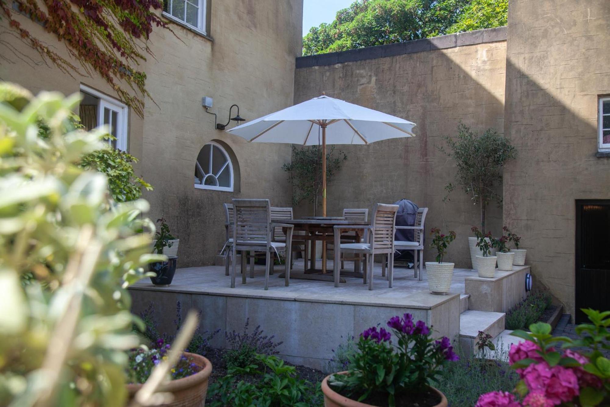 Clemenstone House B&B Cowbridge Eksteriør bilde